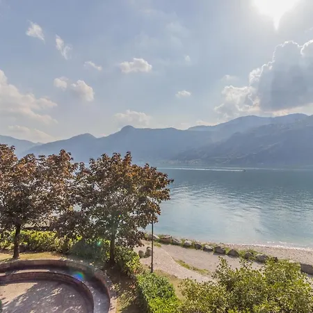 Sunset View Apartament Lierna